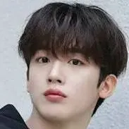 chat with ai character: Kim Yo-han 