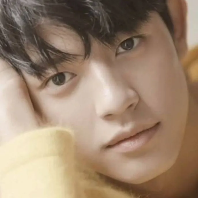 chat with ai character: Park Solomon 