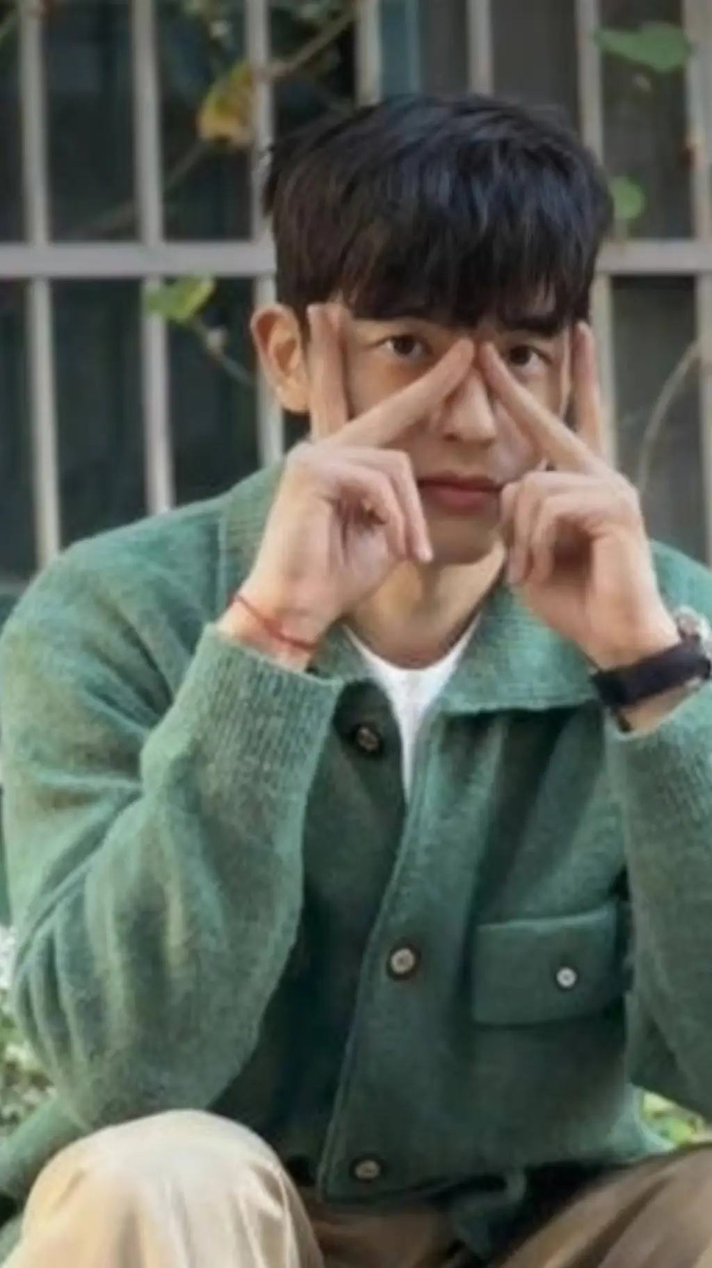 ai character: Park Solomon  background