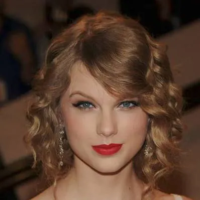 chat with ai character: Taylor Swift 