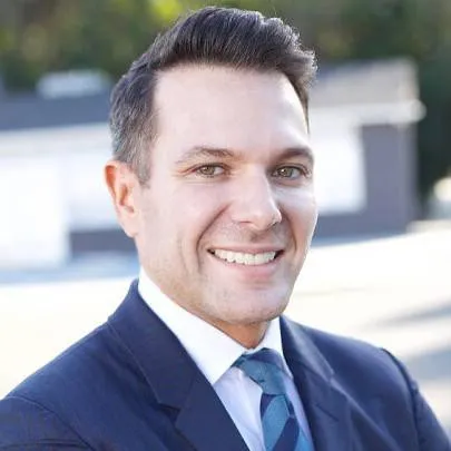 chat with ai character: LawByMike