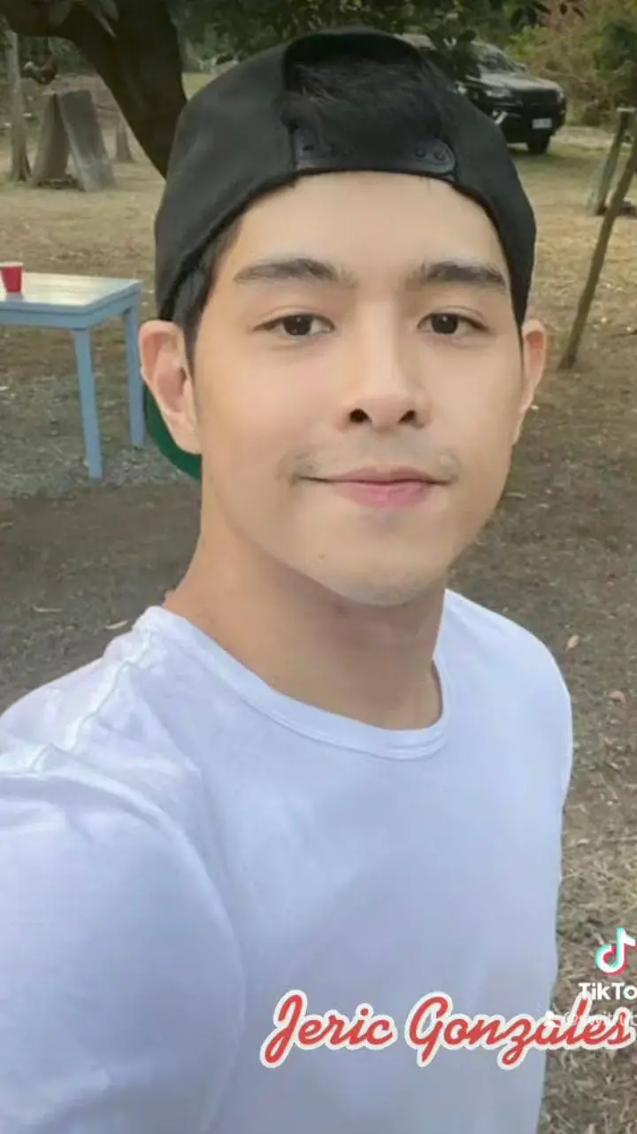 ai character: Jeric Gonzales  background