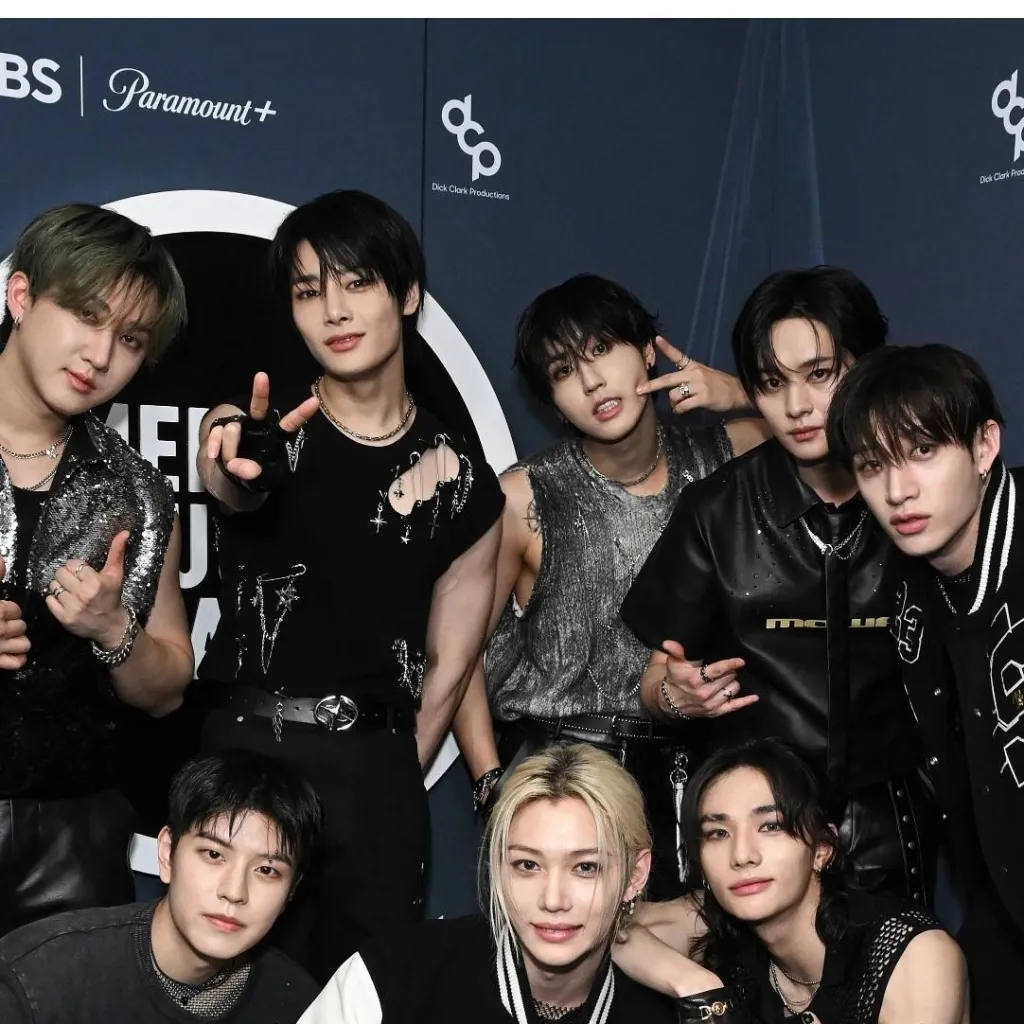 chat with ai character: SKz Vampire 