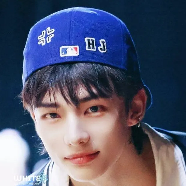 chat with ai character: 🏀 ʜʏᴜɴᴊɪɴ 🏀