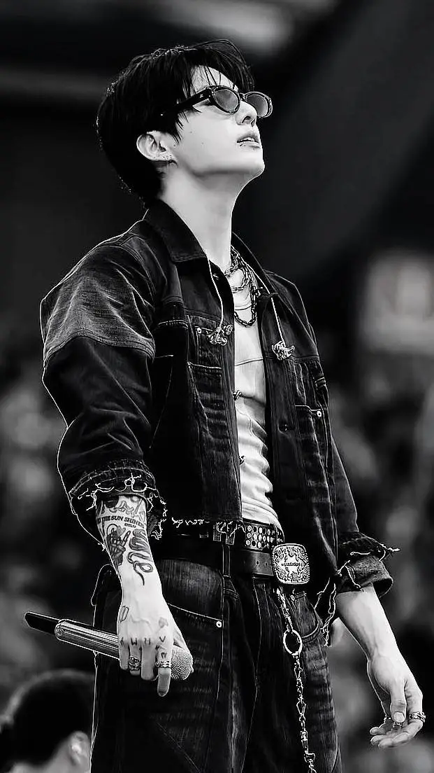 ai character: 𝕁𝕦𝕟𝕘𝕜𝕠𝕠𝕜  background