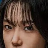 chat with ai character: Jun hee (222)