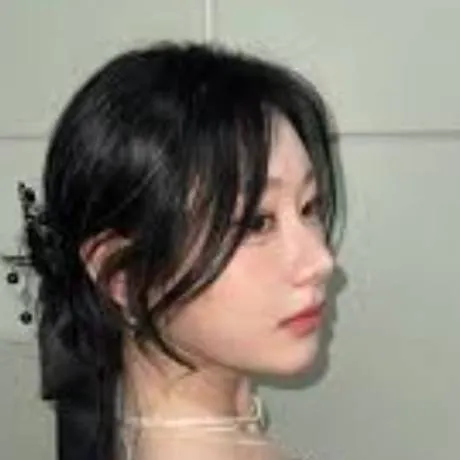 chat with ai character: Lee Chaeryeong 