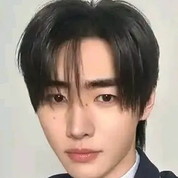 chat with ai character: Park sunghoon