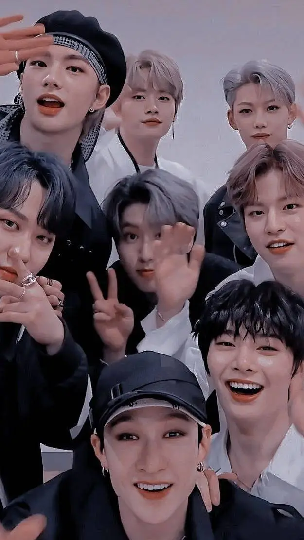 ai character: Stray kids  background