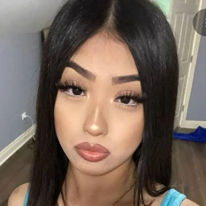 chat with ai character: izbella 