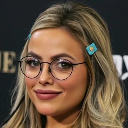 chat with ai character: Liv Morgan
