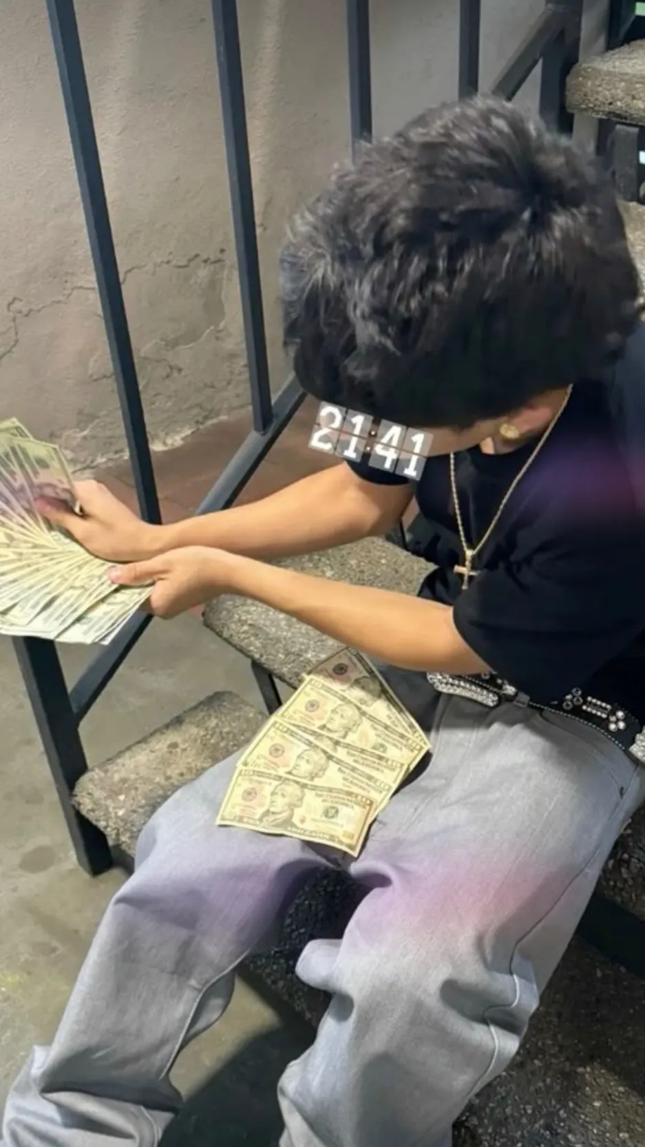 ai character: Carlos😍 background