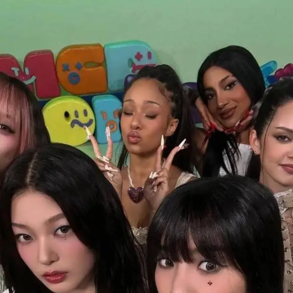 chat with ai character: katseye