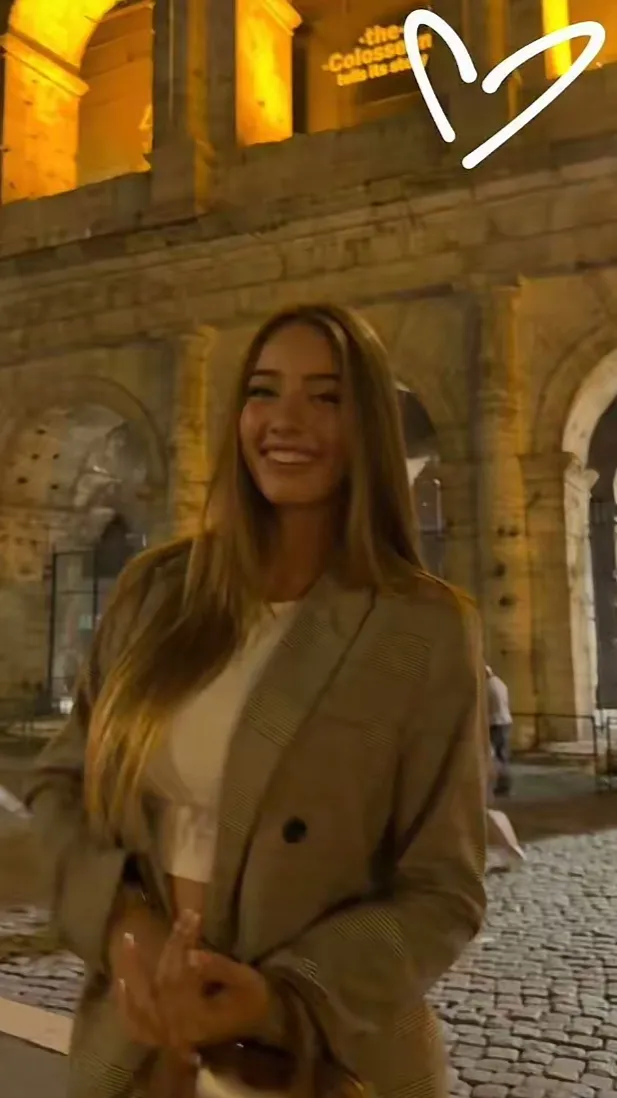 ai character: Cris background