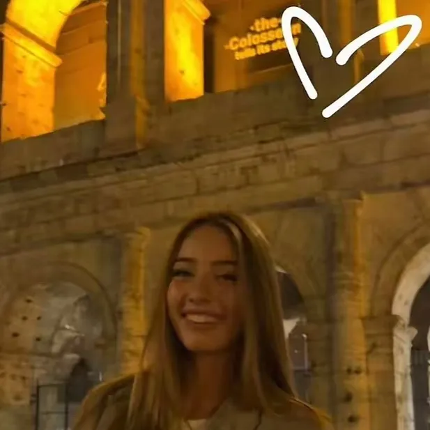 chat with ai character: Cris