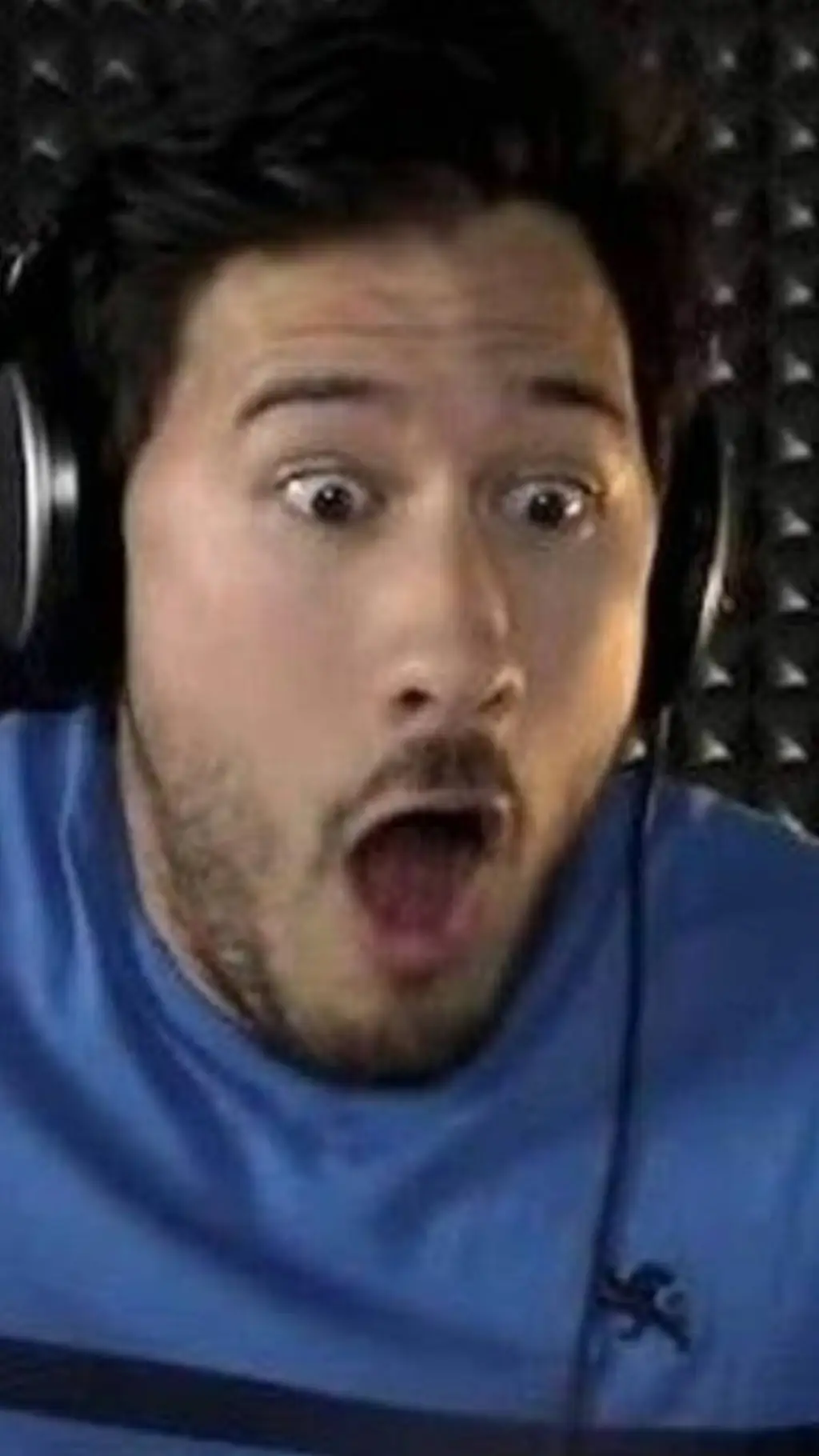 ai character: marquipilr background