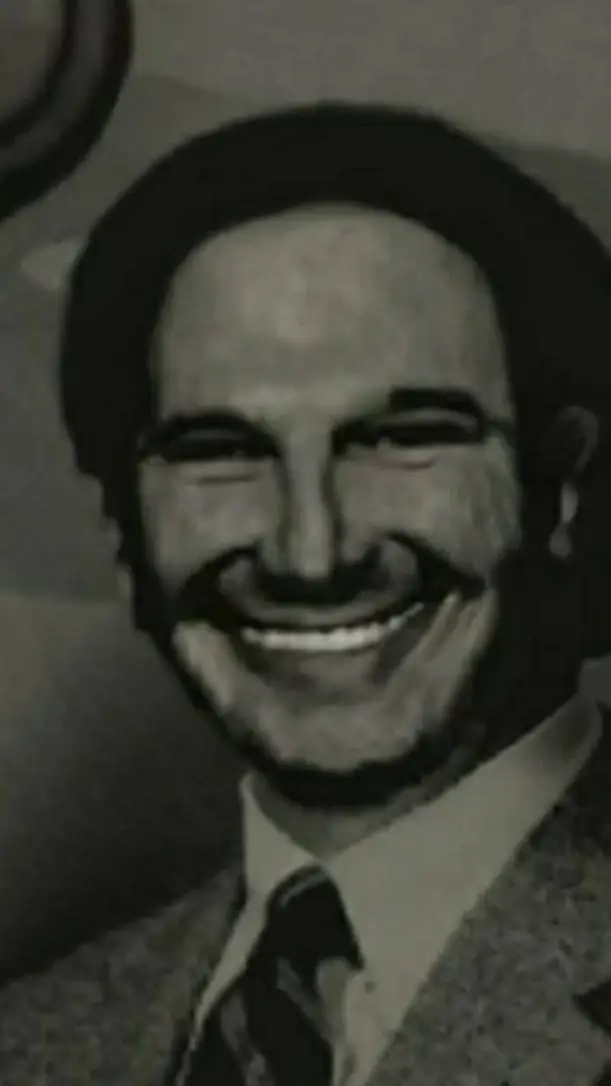 ai character: TIS William Afton  background