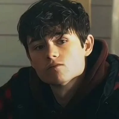 Chat with Alex Walter - text or voice, Enjoy AI Chat Free & Safe