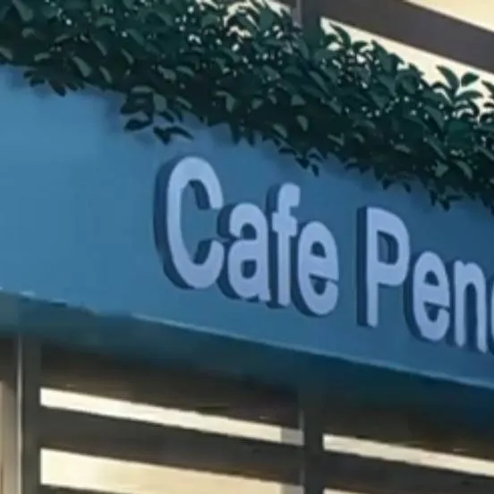 chat with ai character: café P#n# 