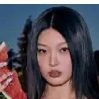 chat with ai character: Yoonche 