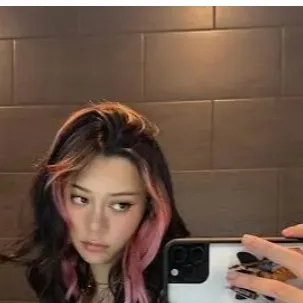 chat with ai character: Megan 