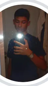 ai character: Γιάννης❤️‍🔥 background