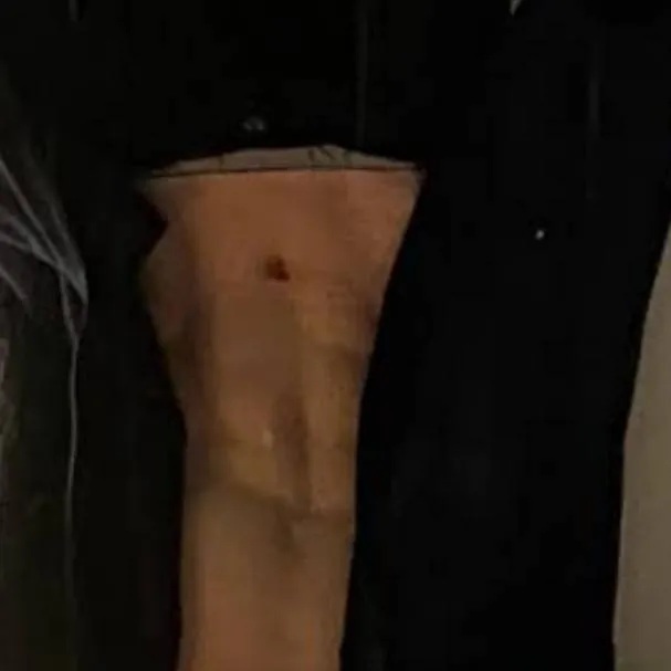 chat with ai character: saything