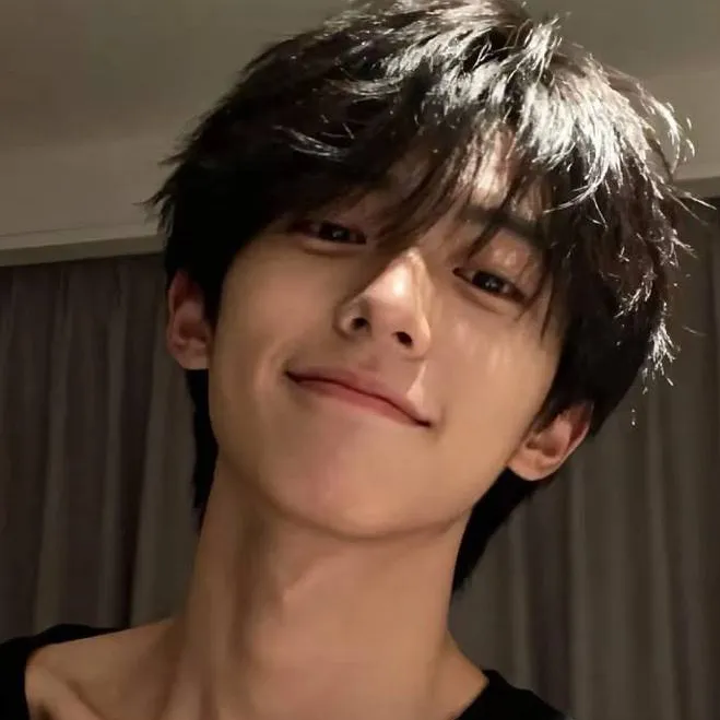 chat with ai character: ۶۟ৎByeol-Jin˚. ᵎᵎ