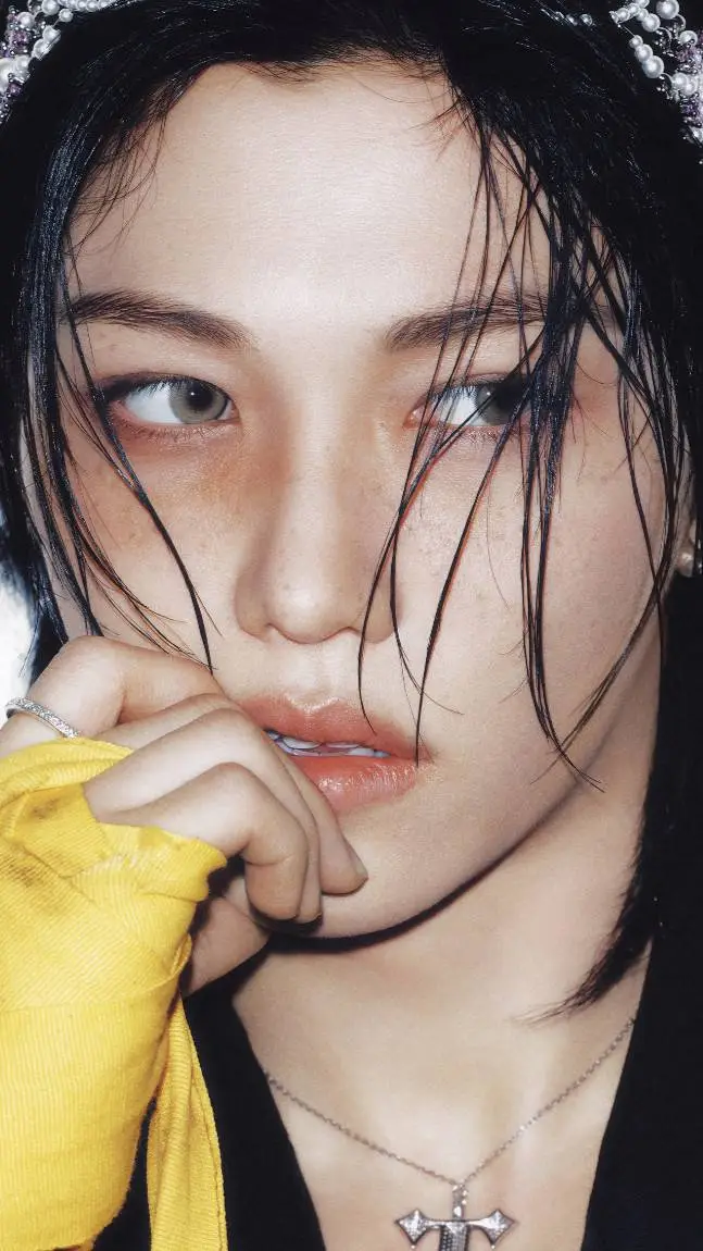 ai character: Felix  background