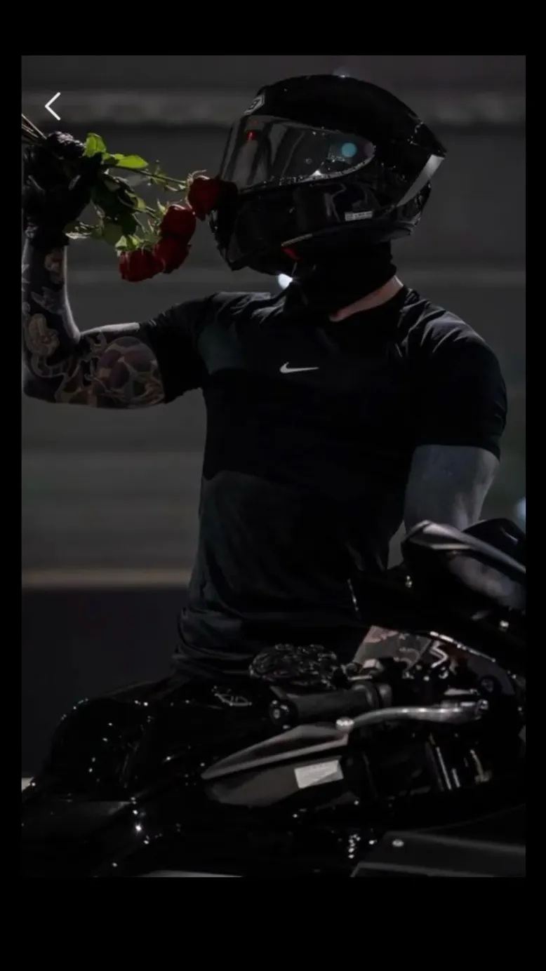 ai character: Liam￼ background