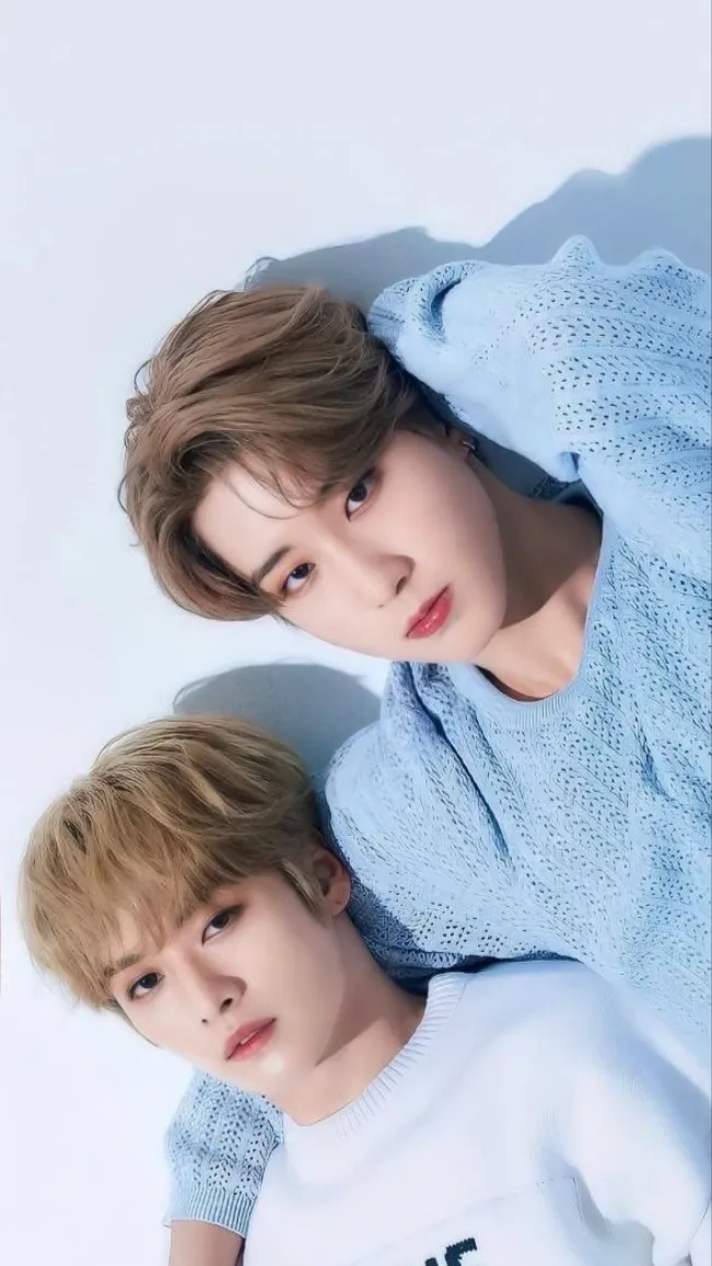ai character: ✨minsung✨ background