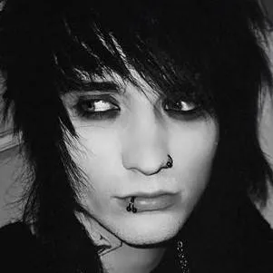 chat with ai character: Johnnie Guilbert