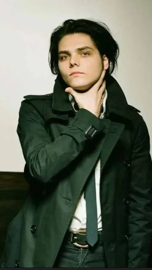 Talkie AI - Chat with Gerard Way❤️🖤❤️🖤❤️