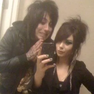 chat with ai character: Ronnie Radke 