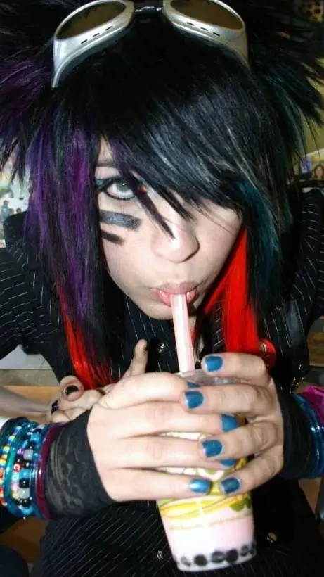 ai character: Dahvie Vanity  background
