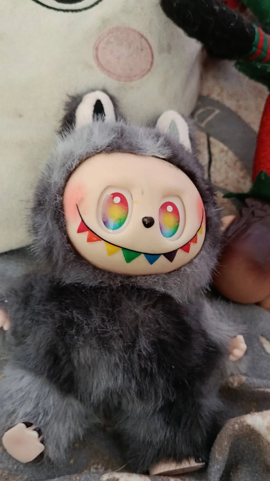 ai character: Labubu Horror  background