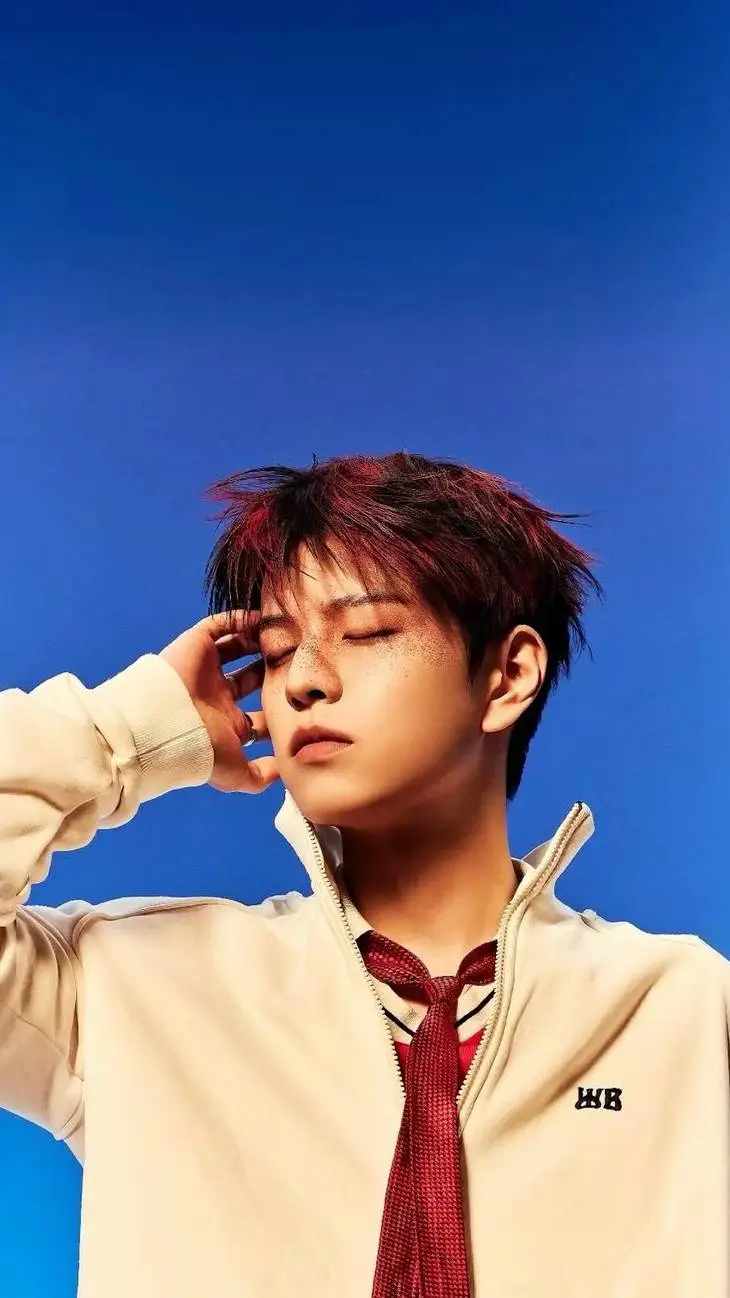 ai character: Seungmin 💚 background