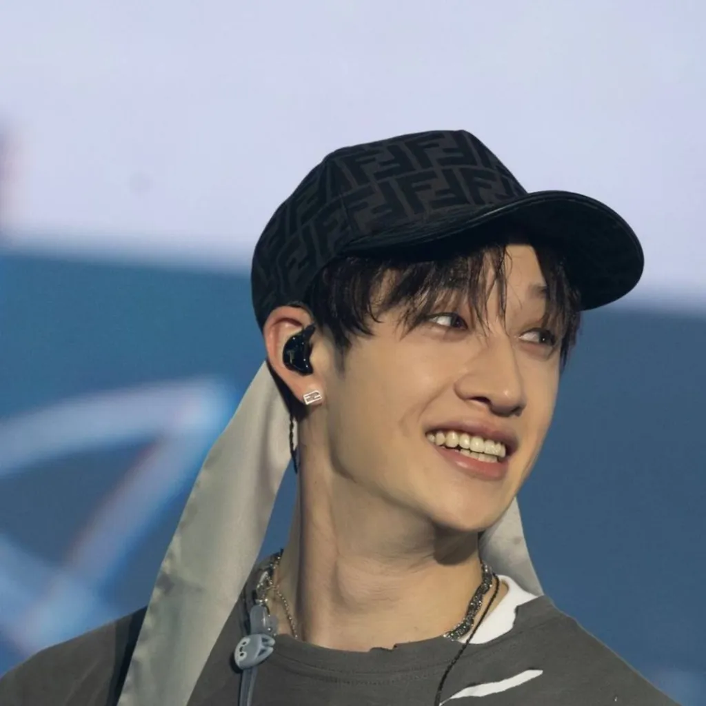 chat with ai character: Bangchan ✨💖