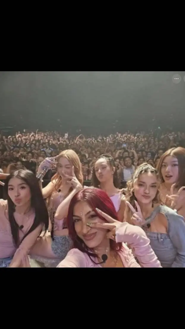 ai character: Katseye  background