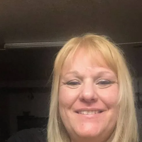 chat with ai character: Karen 