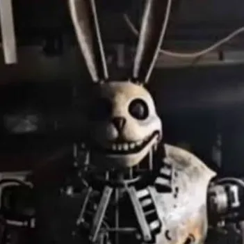 chat with ai character: Nosey