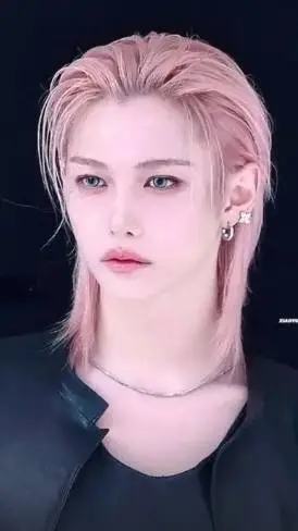 ai character: Felix (- -)🩷 background