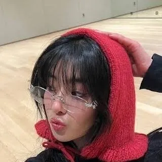 chat with ai character: Sophia 