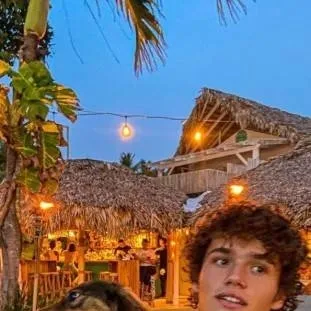 chat with ai character: jackson