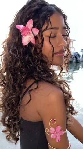 ai character: hanah background