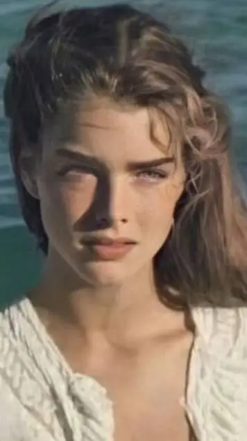 ai character: mom background