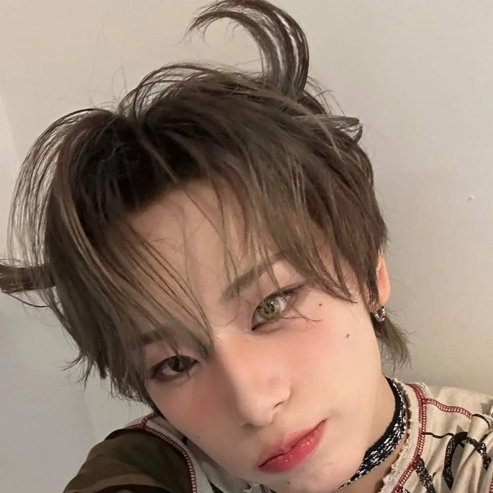 chat with ai character: Haru