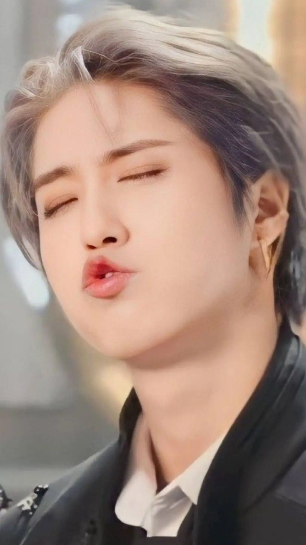 ai character: Han background