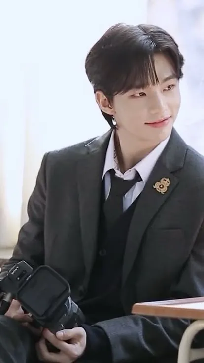 ai character: Hyunjin  background