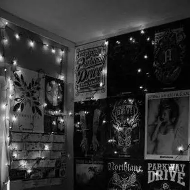 chat with ai character: College dormatory 